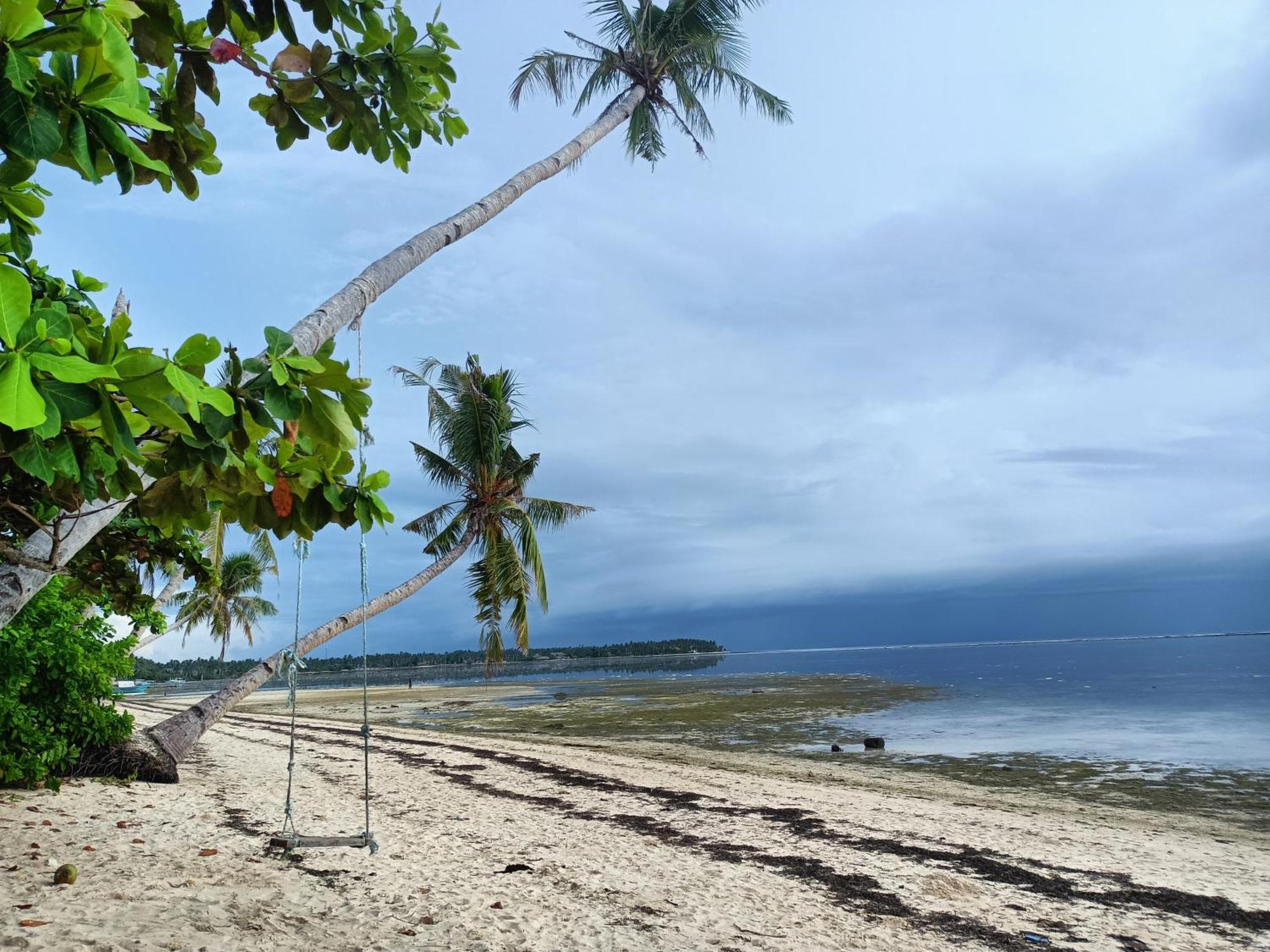 Vivo Siargao Hotel Хенерал Луна Екстериор снимка